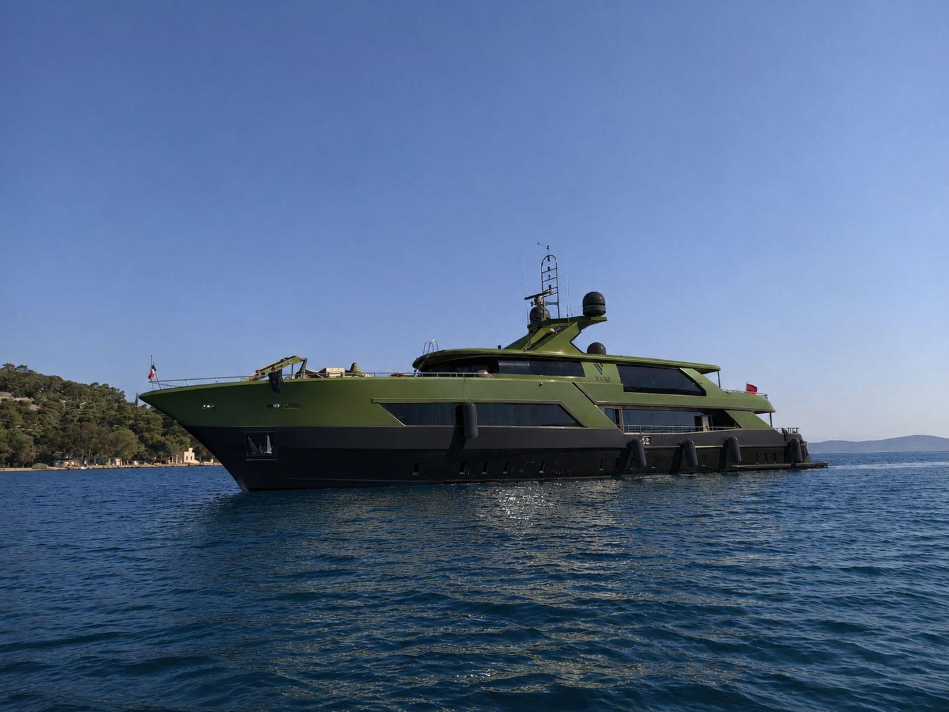 MY Vetro yacht project